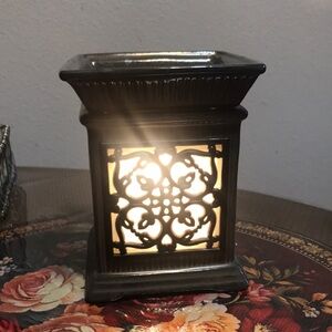 Scentsy Black Ceramic Filigree Wax Warmer